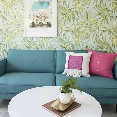 Artsy 2Br In Miami River Inn By Sonder